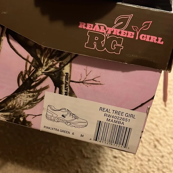 RealTree Girl Camo Tennis shoes - Picture 5 of 6